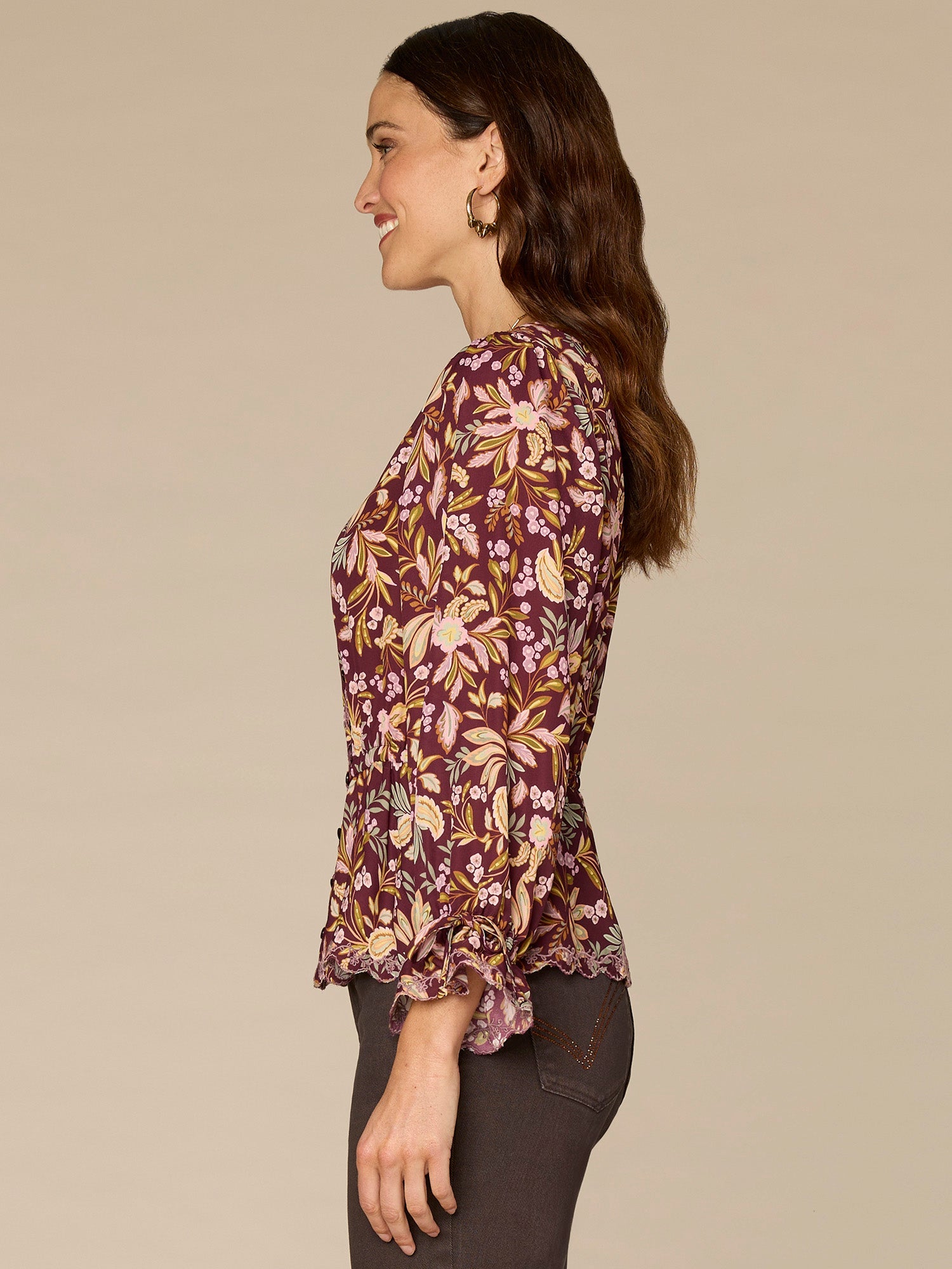 Long Sleeve V-Neck Scallop Edge Floral Print Petite Woven Top